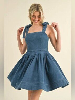Storia Denim Tie Pleated Dress